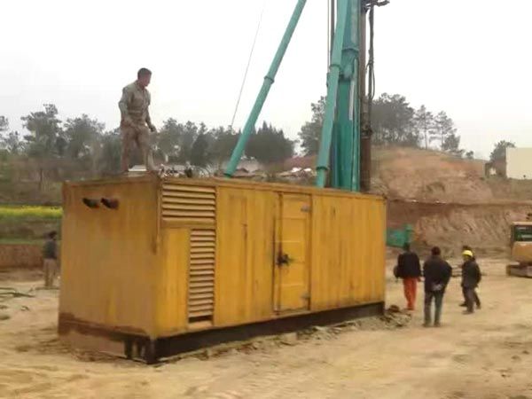 龙岗如何判断水冷式机油散热器密封件是否需要更换？
